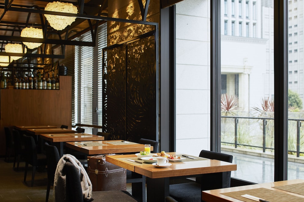 Mitsui Garden Hotel Osaka Premier 50/60