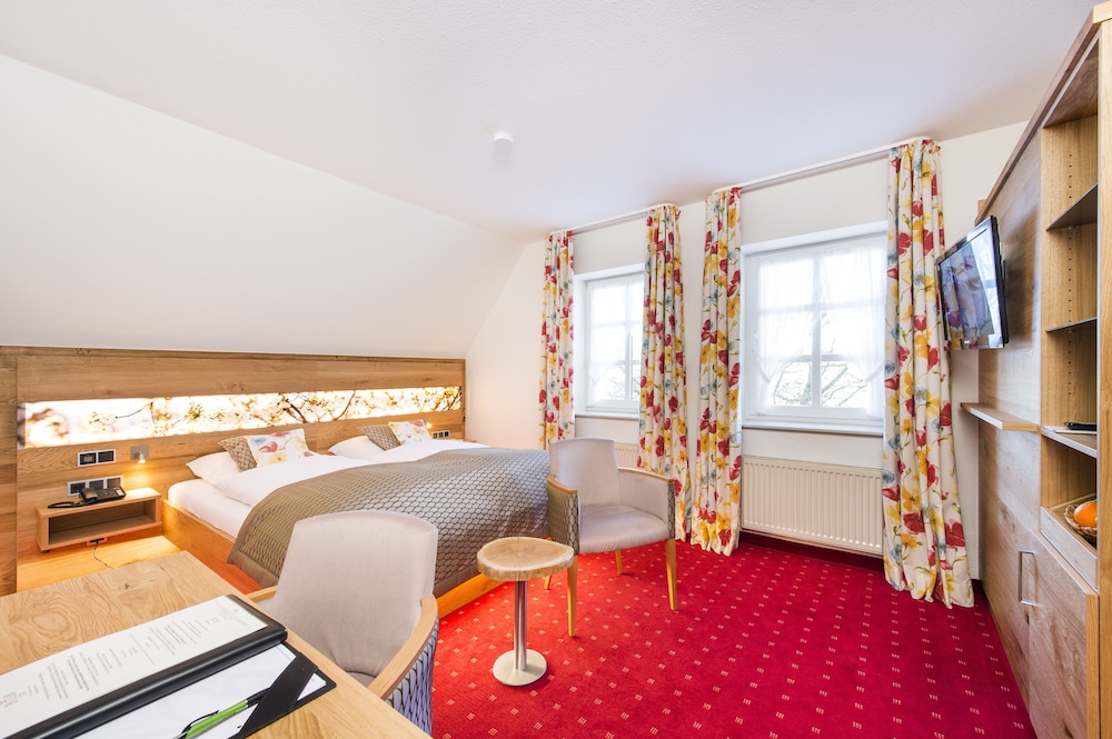 Landhotel Buller 16/46