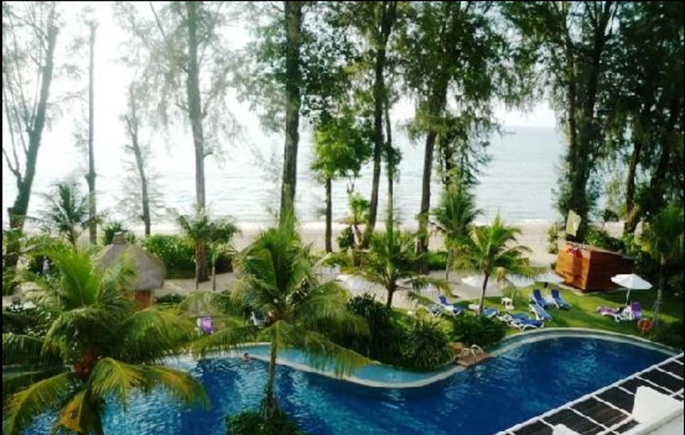 Hard Rock Hotel Penang 6/84