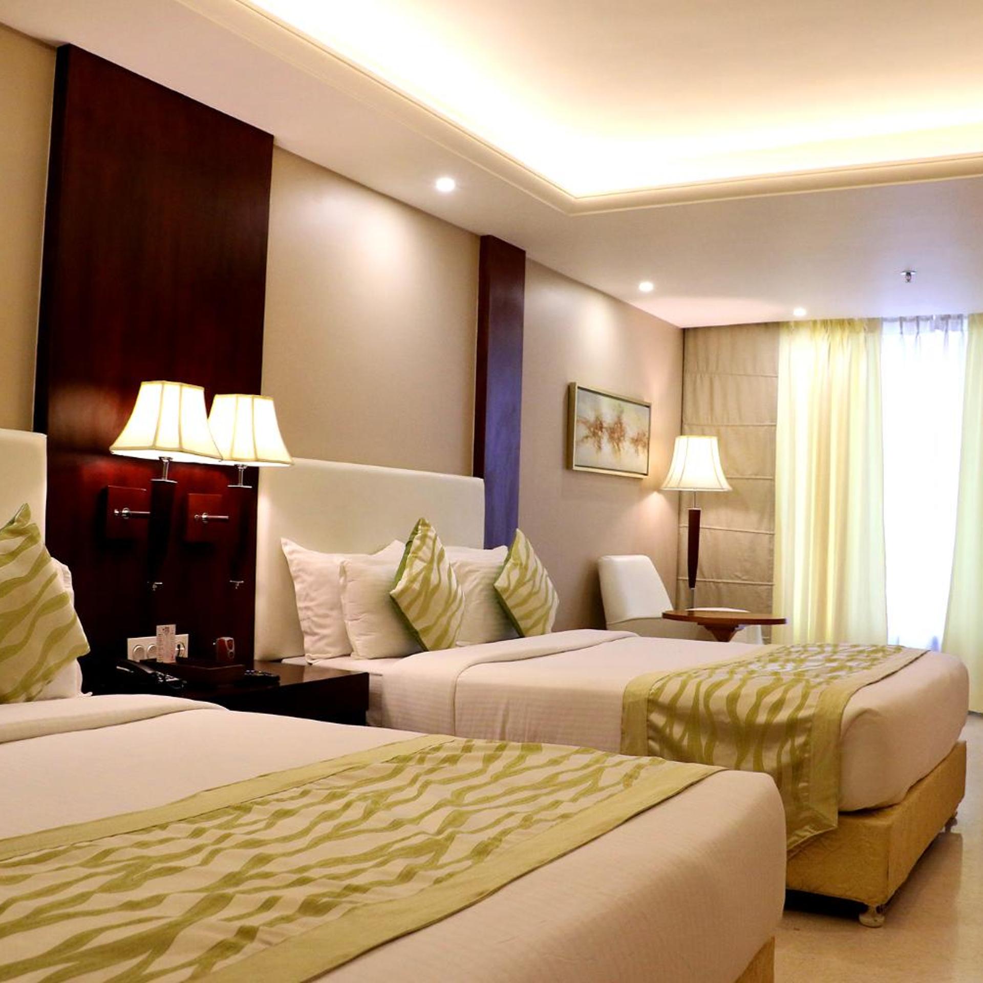 Hotel Trinity Grand 8/29