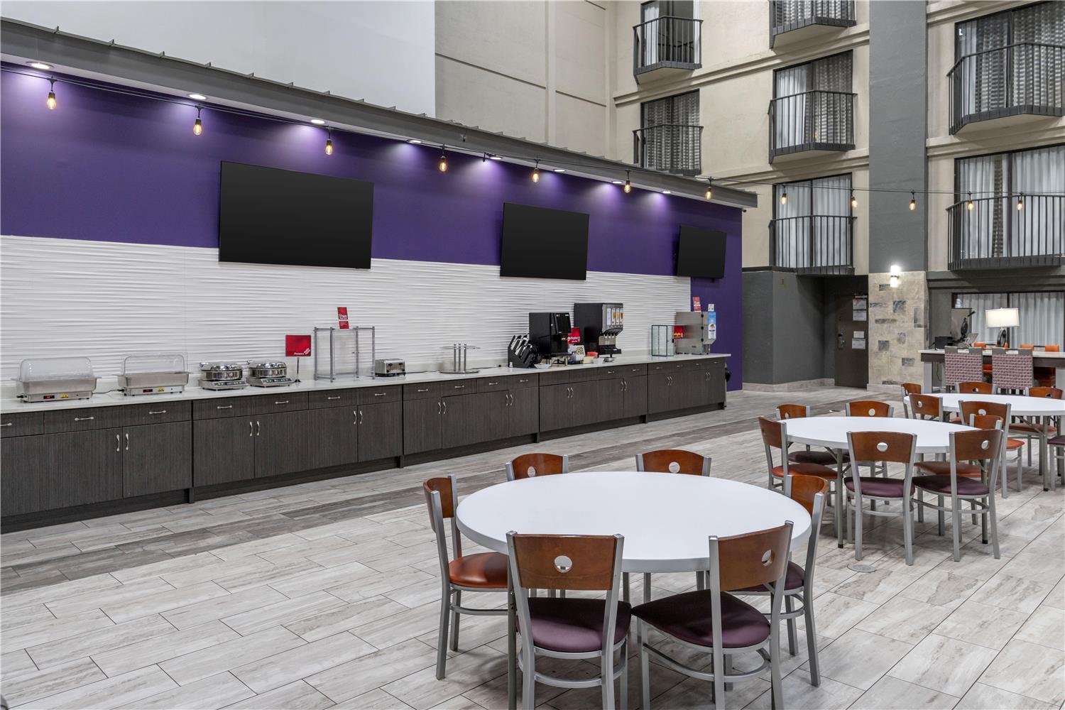 Best Western Plus Clemson Hotel & Conference Center 32/46