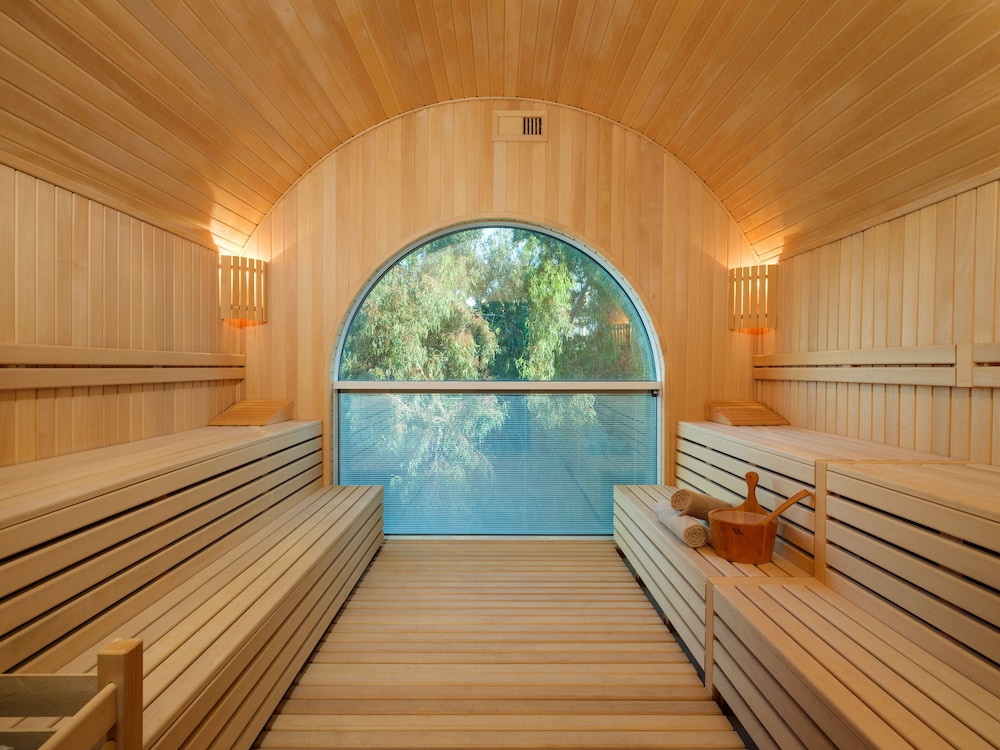 Rubi Platinum Spa Resort and Suites 41/72