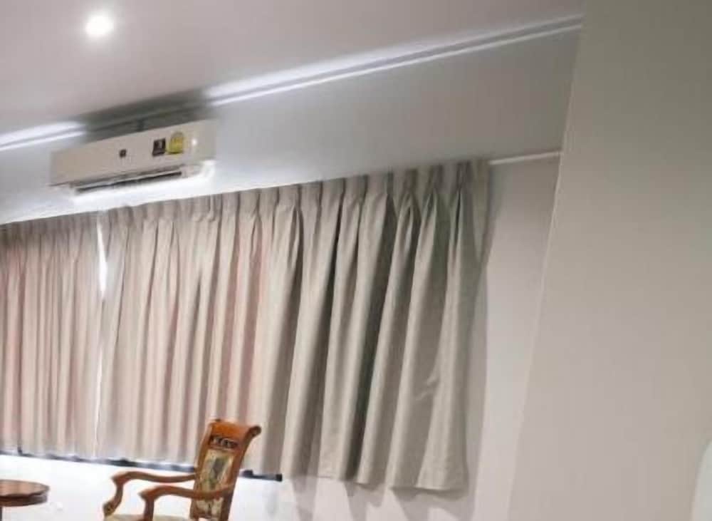 Chanthaburi Center Hotel 27/40