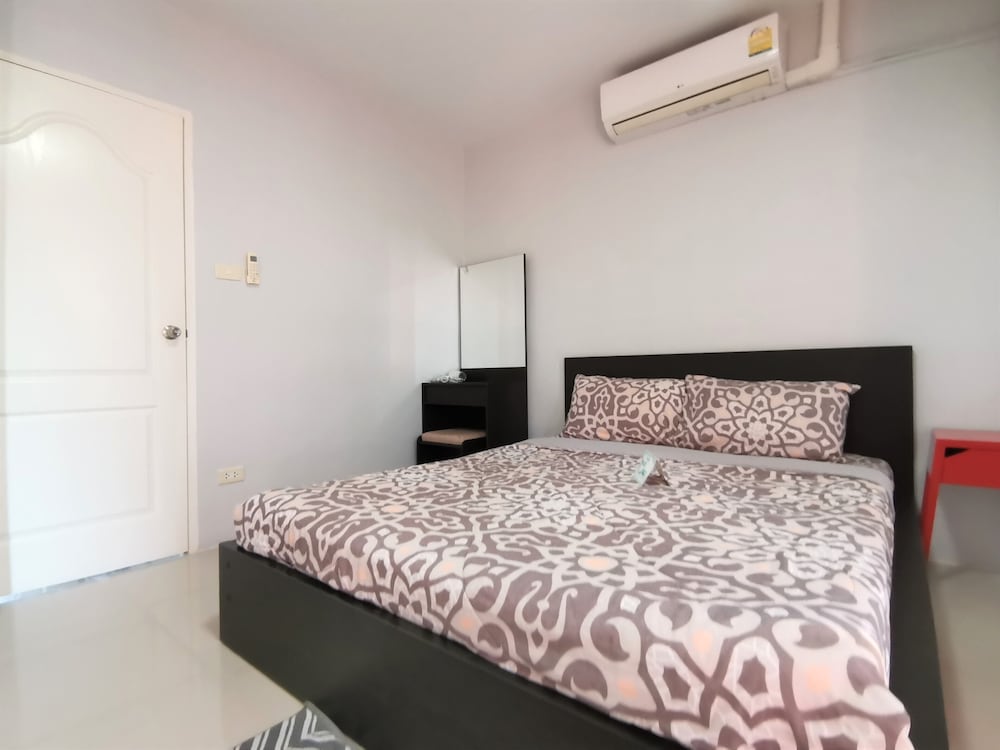 DELUXE, BALCONY