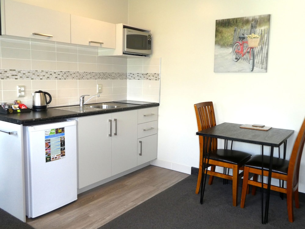 Caples Court 26/50
