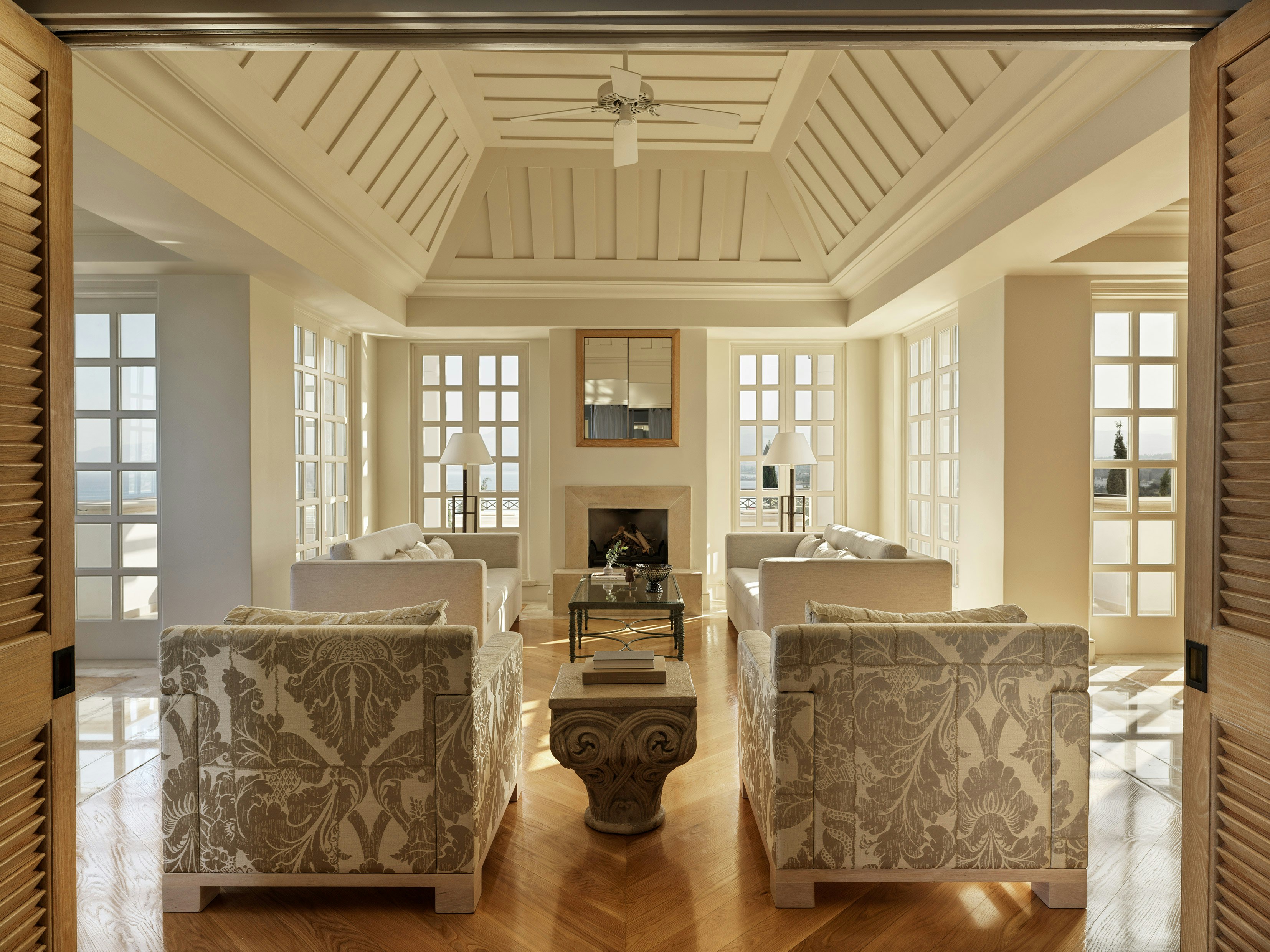 Anassa 10/50