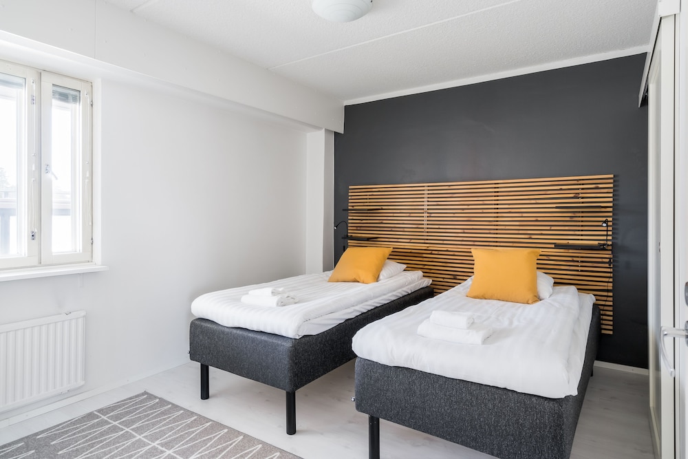 3 BEDROOMS, APARTMENT, BALCONY