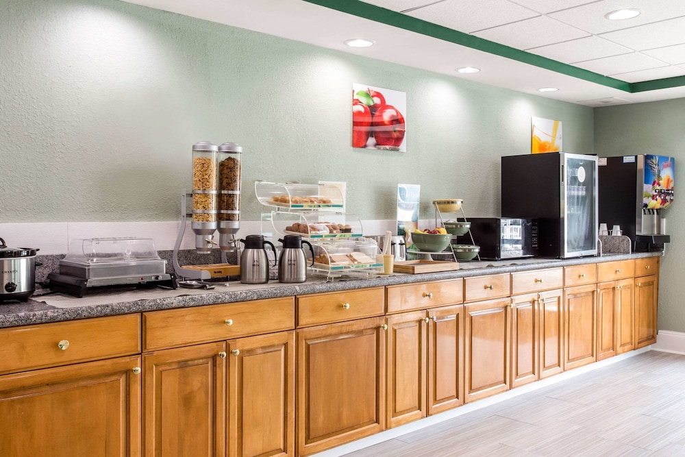Quality Inn & Suites North Myrtle Beach 43/61