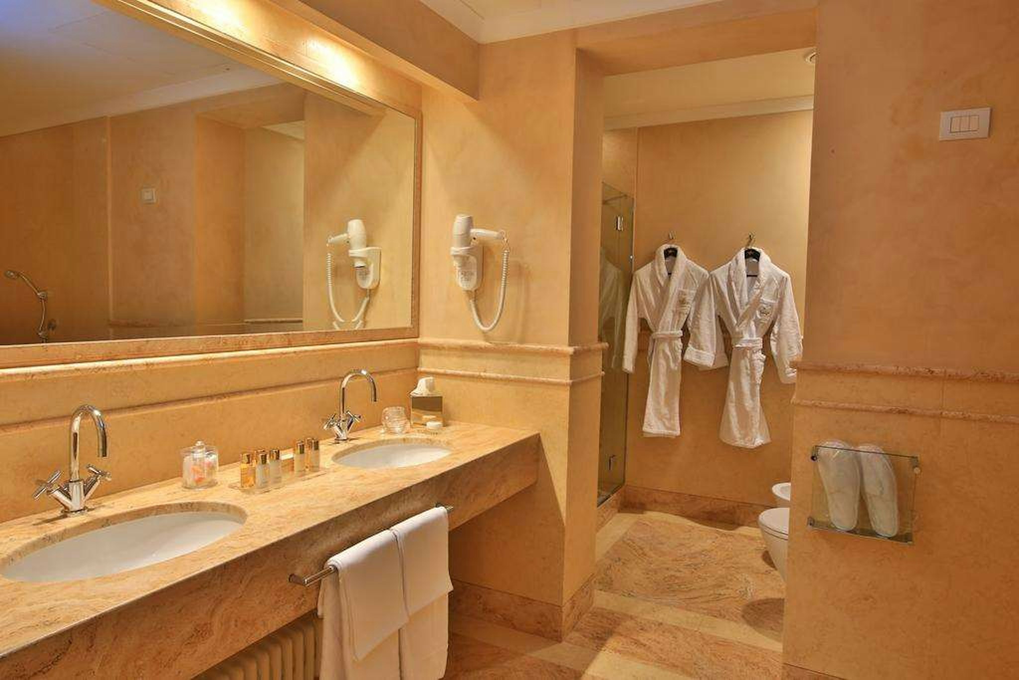 Hotel Rua Frati 48 in San Francesco 50/50