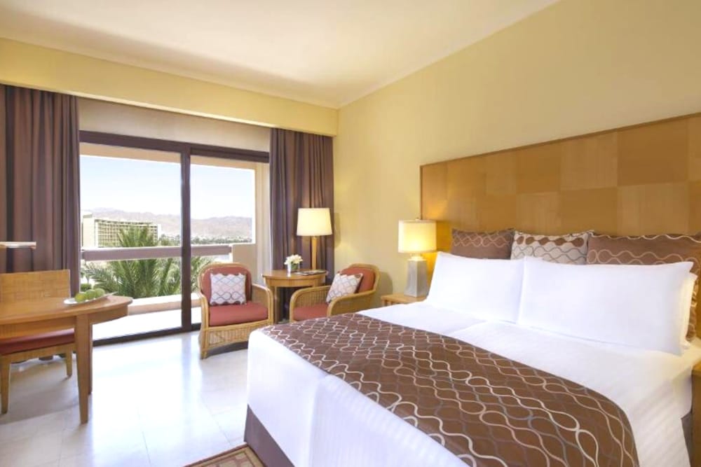 Classic, King Bed, Balcony