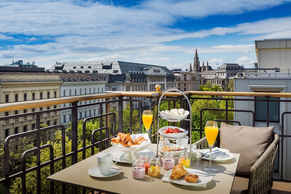 Hilton Vienna Plaza 74/83