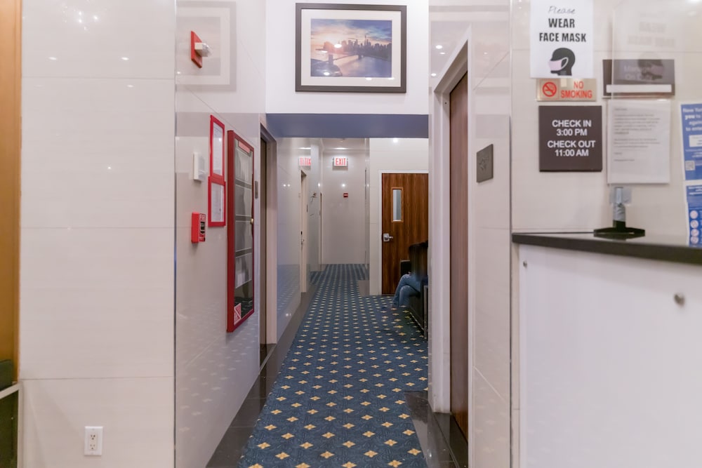 Madison LES Hotel 5/50
