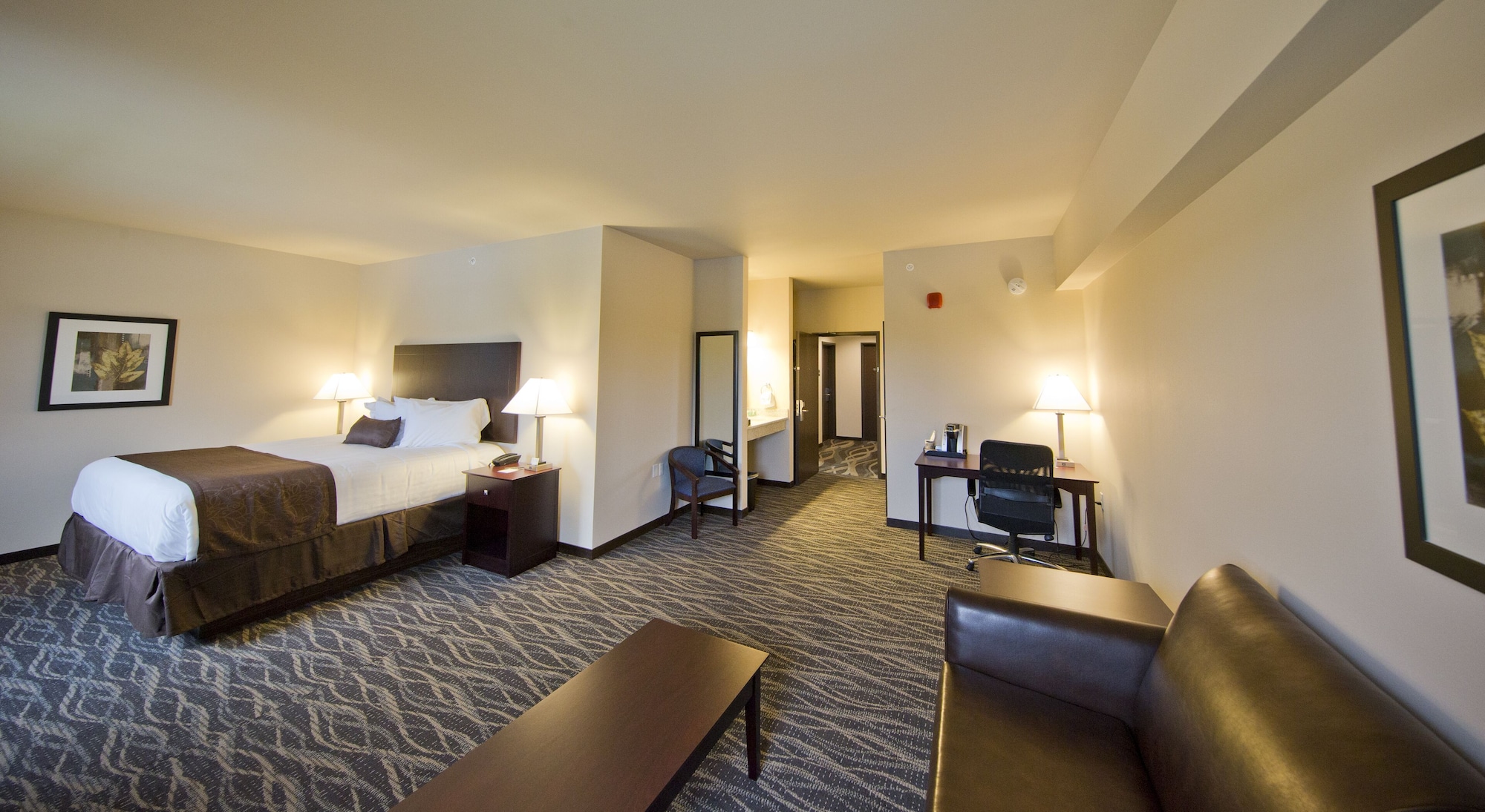جناح تنفيذي بسرير كينج مع أريكة، Cobblestone Inn and Suites Maryville 6/10