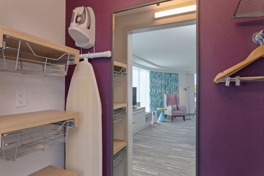 Hilton Garden Inn Boston Brookline Ma 24/57