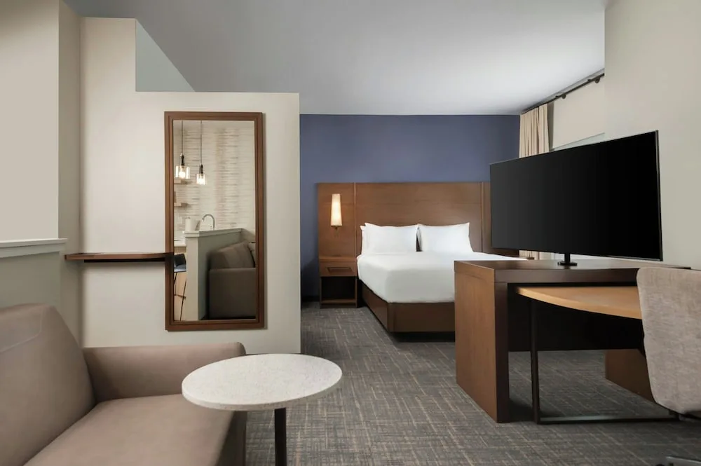 Residence Inn by Marriott Pearland 28/34