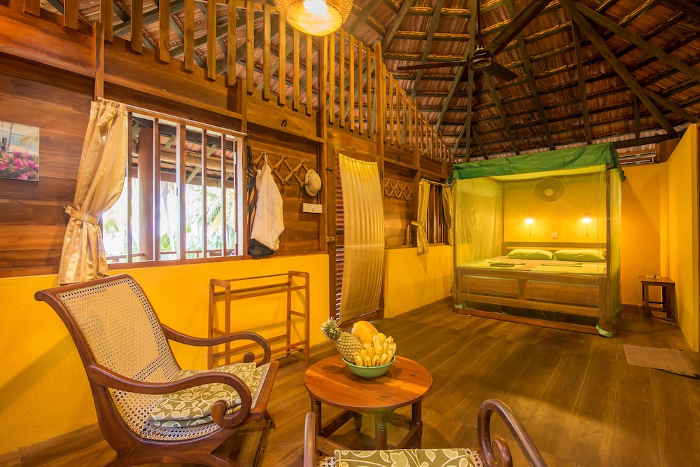 Palm Paradise Cabanas 18/33