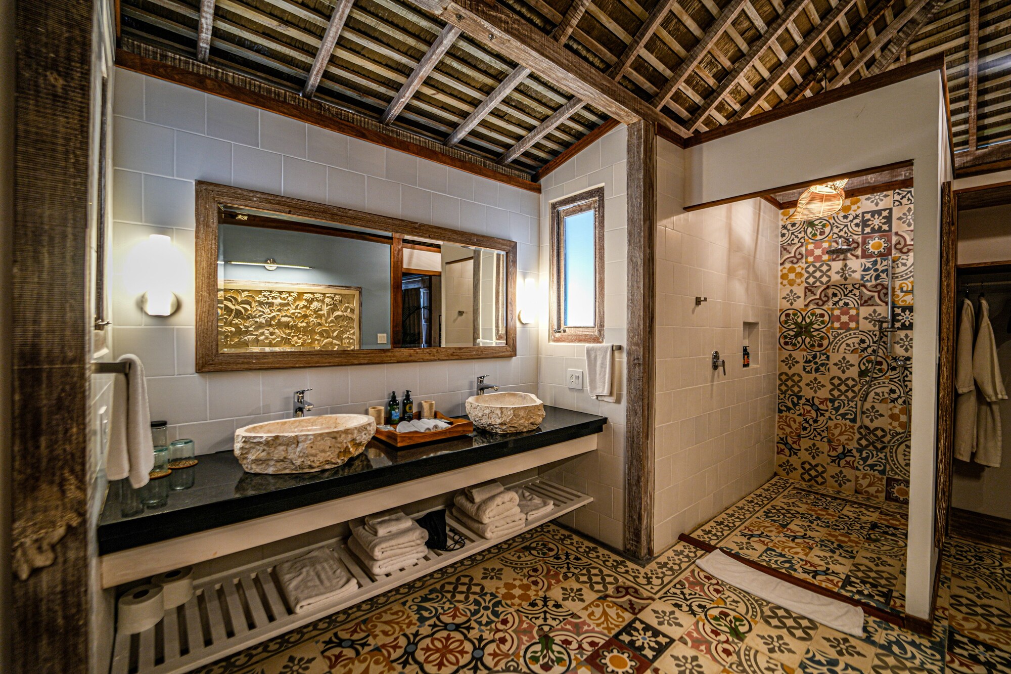 Villa, King Bed, Over Water Pool