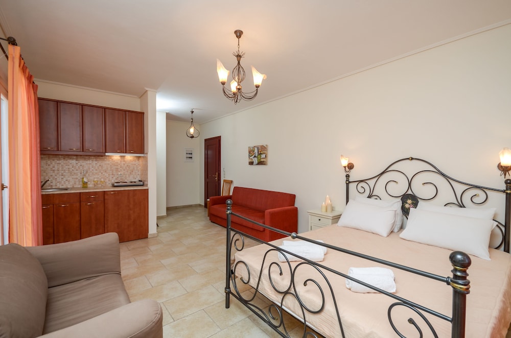 Perla Hotel 53/73