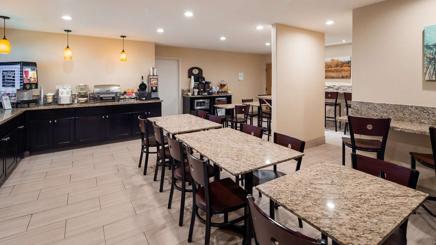 Best Western Plus Inn Of Hayward 27/40
