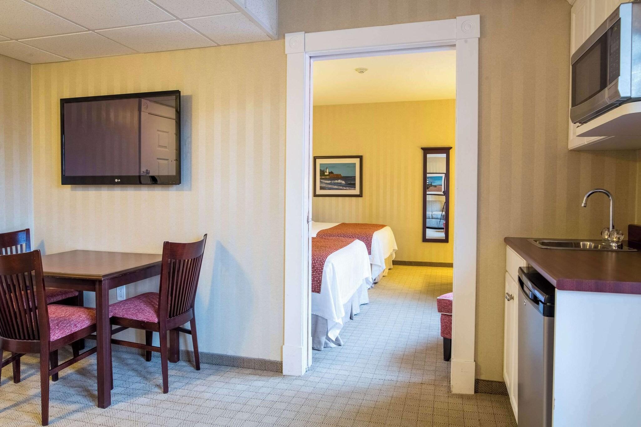 جناح بسريرين كوين، Quality Inn Suites Charlottetown Downtown 4/4