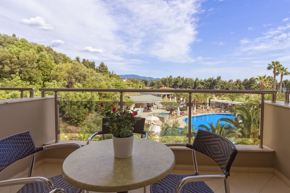 Lagomandra Hotel & Spa 29/35