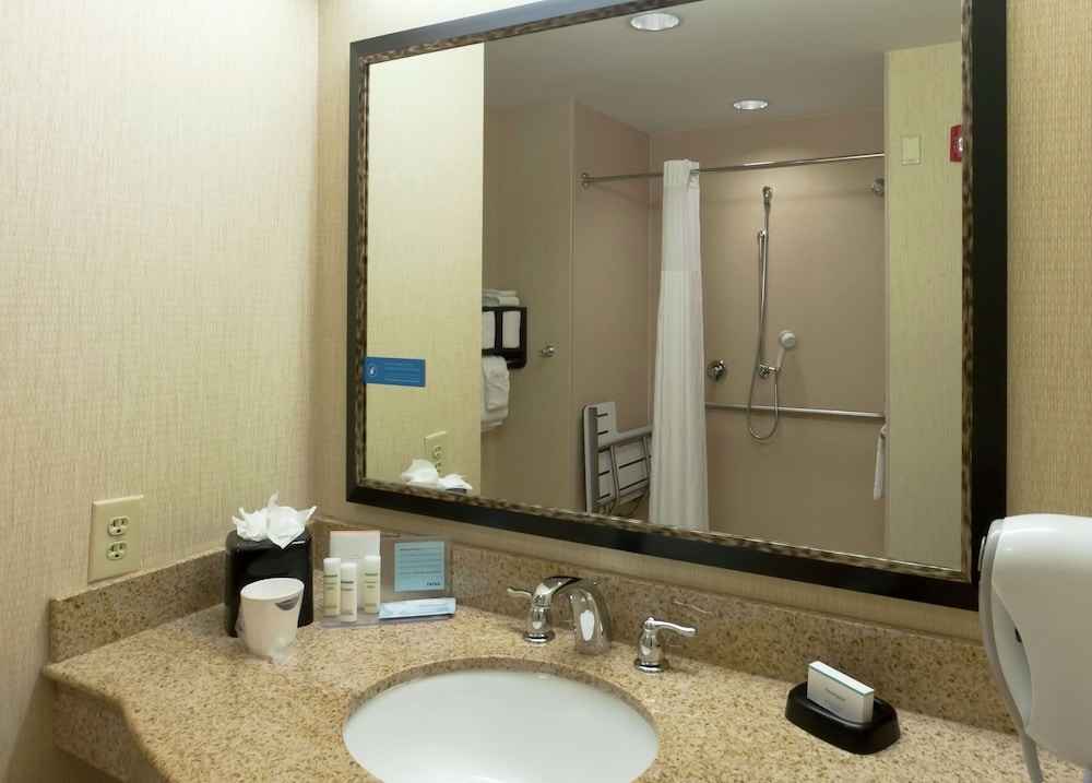 Hampton Inn North Brunswick / New Brunswick 14/41