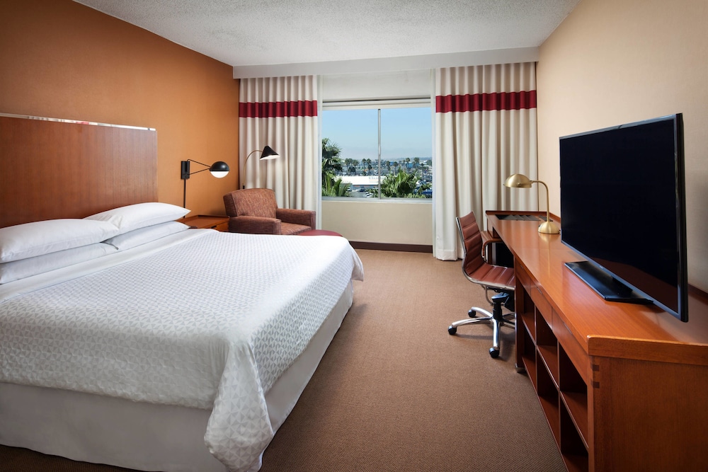 Four Points by Sheraton Los Angeles International Airport 7/33