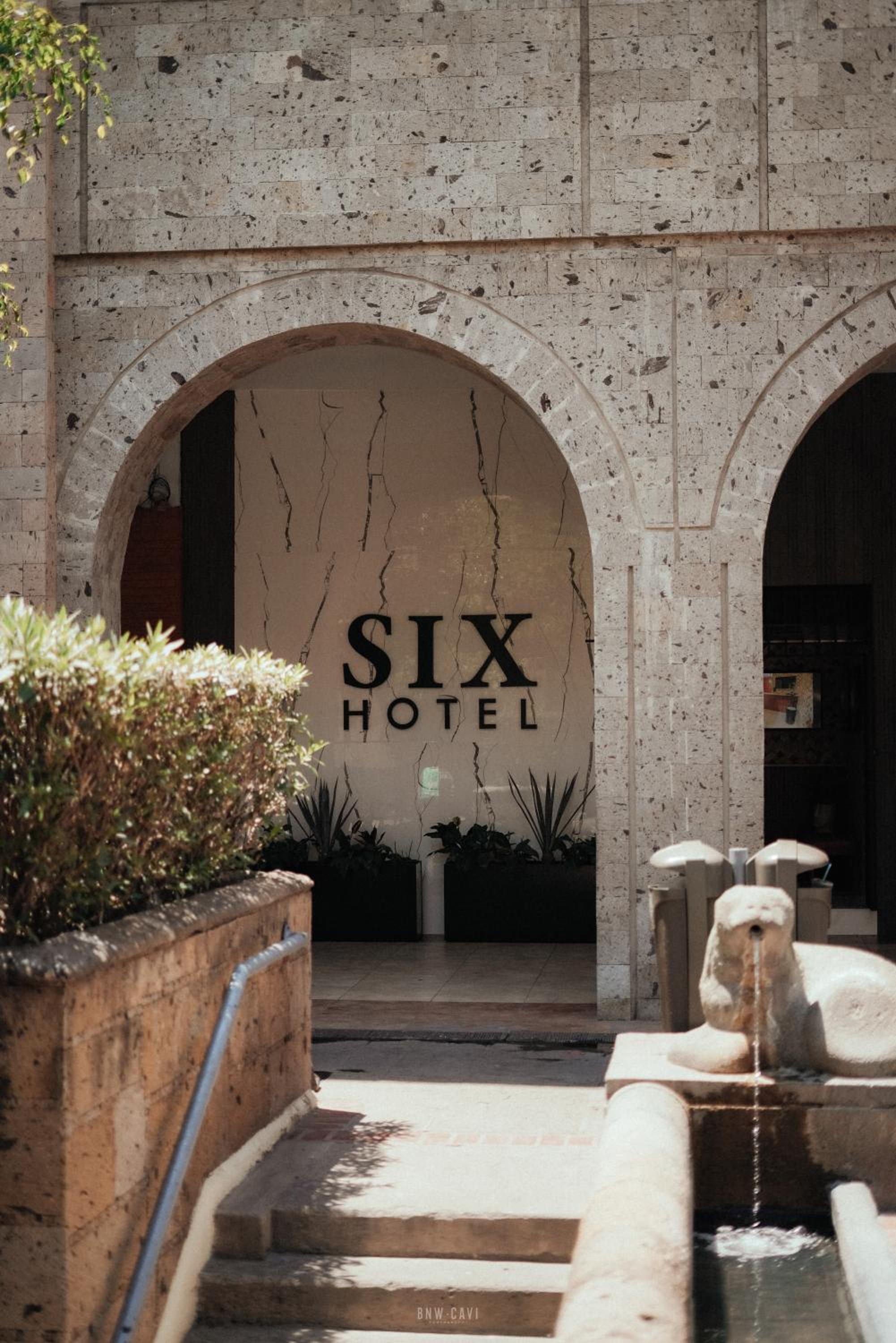 Six Hotel Guadalajara Degollado 45/50