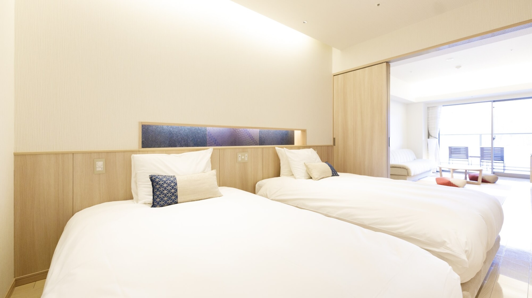 Deluxe, Twin Beds