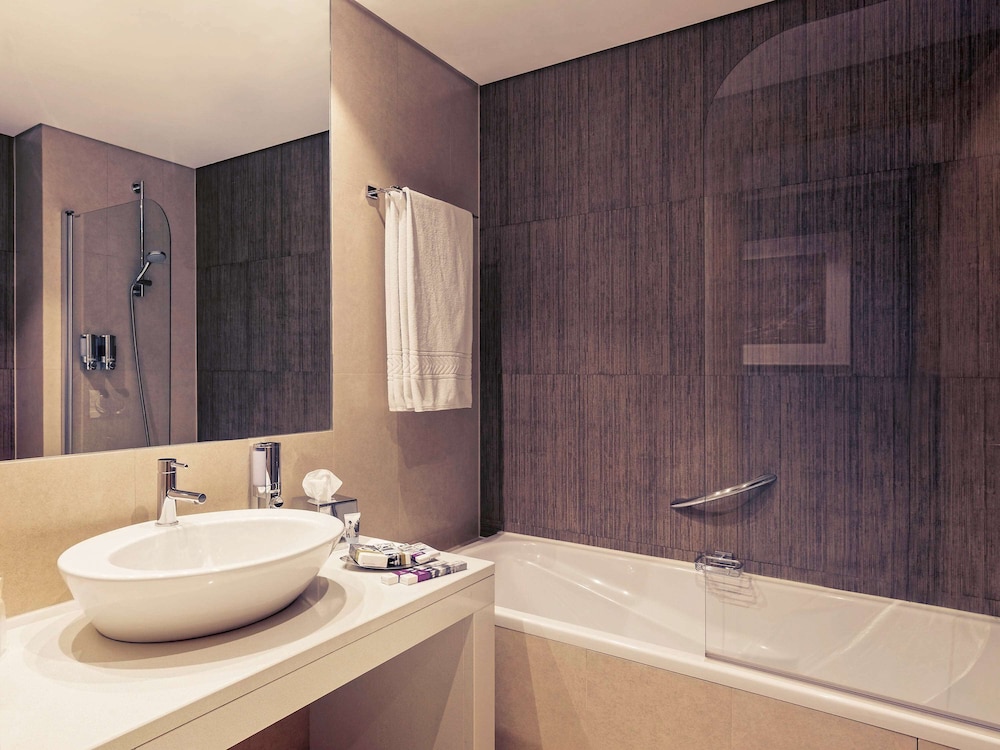 Mercure Lisboa Almada 49/50