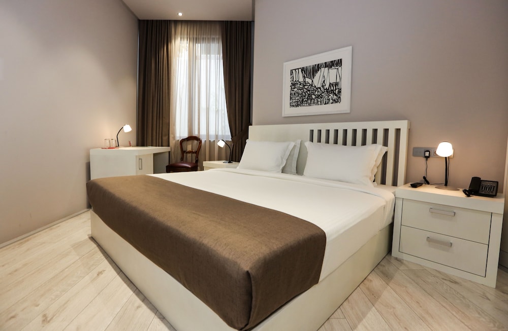 Metro Hotel Tirana 6/49