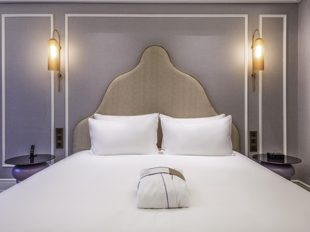 Mercure Shanghai Jiuting 24/46