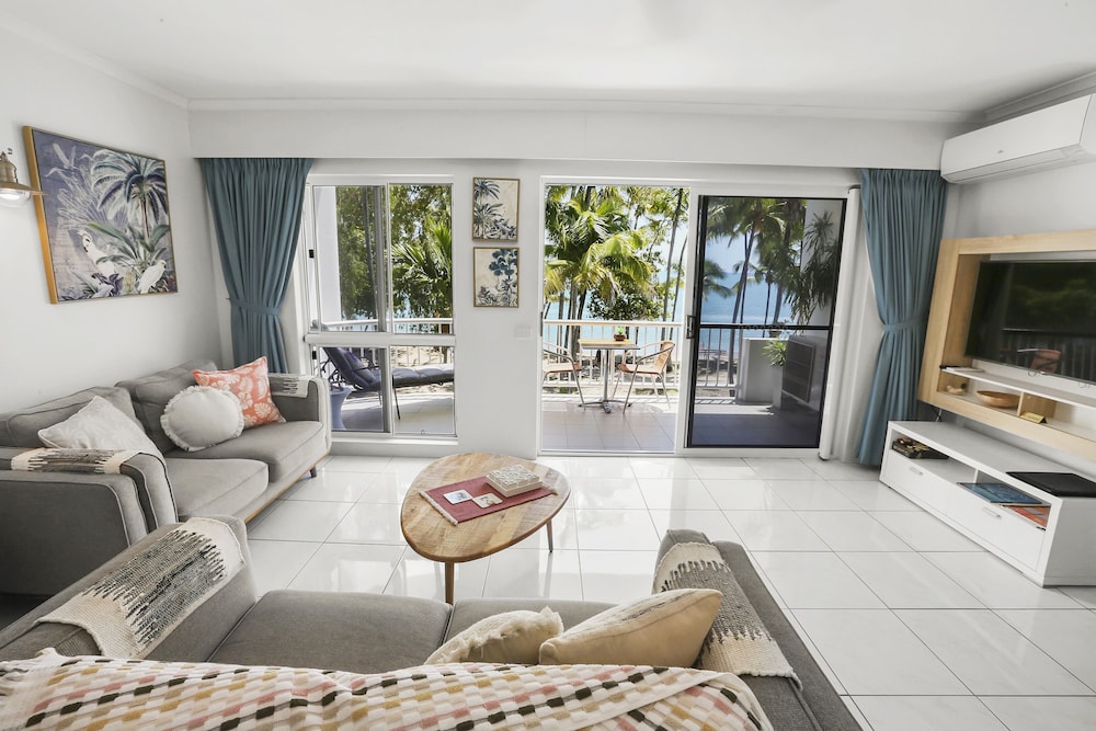 Agincourt Beachfront Apartments 34/72