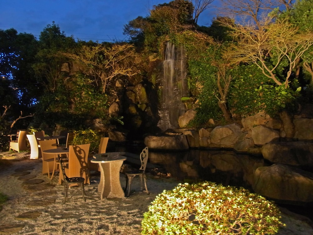 Hotel Pearl Garden 31/32