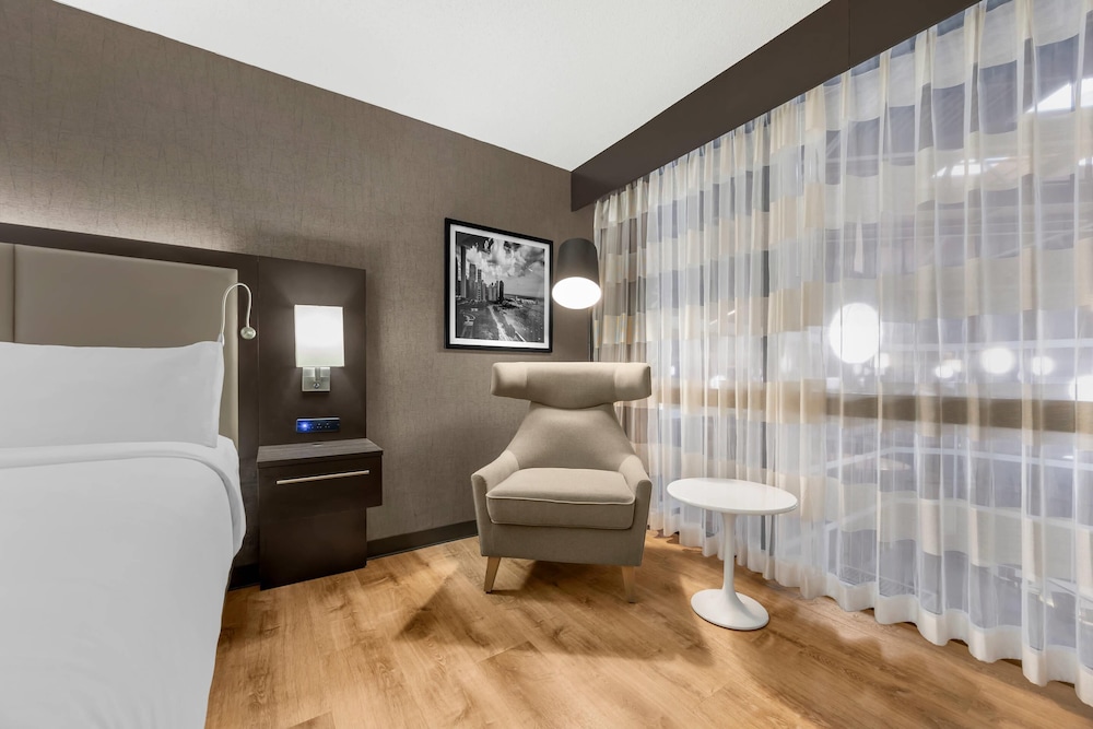 Radisson Hotel St. Louis Downtown Convention Center 33/65