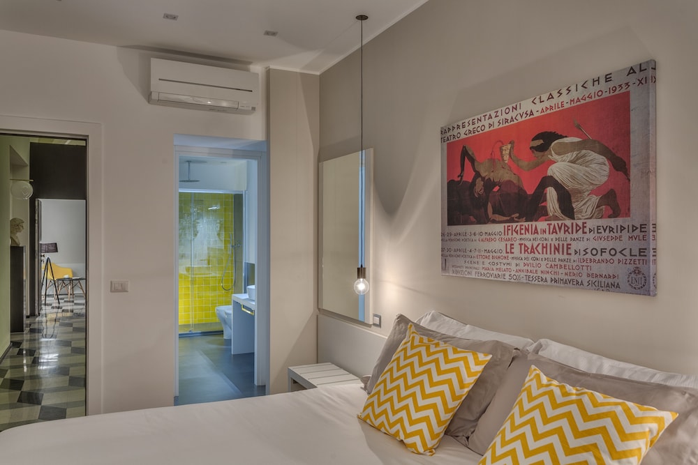 Navona Theatre Hotel 35/54
