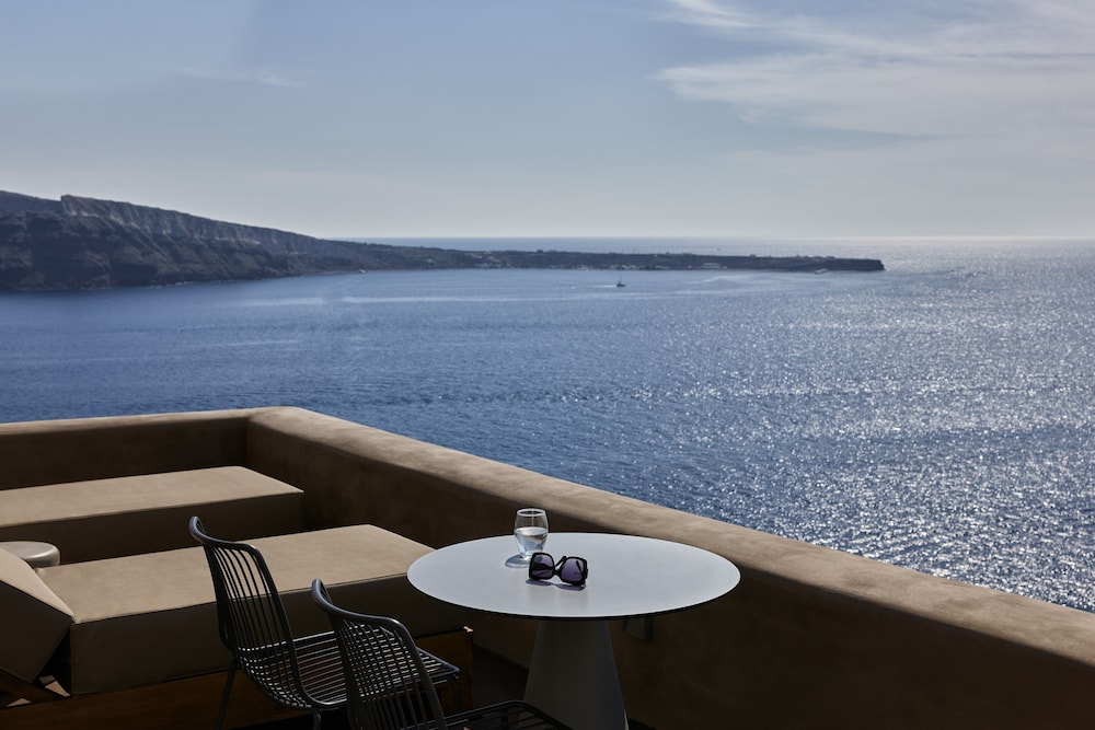 Old Castle Oia by Mr and Mrs White 47/59