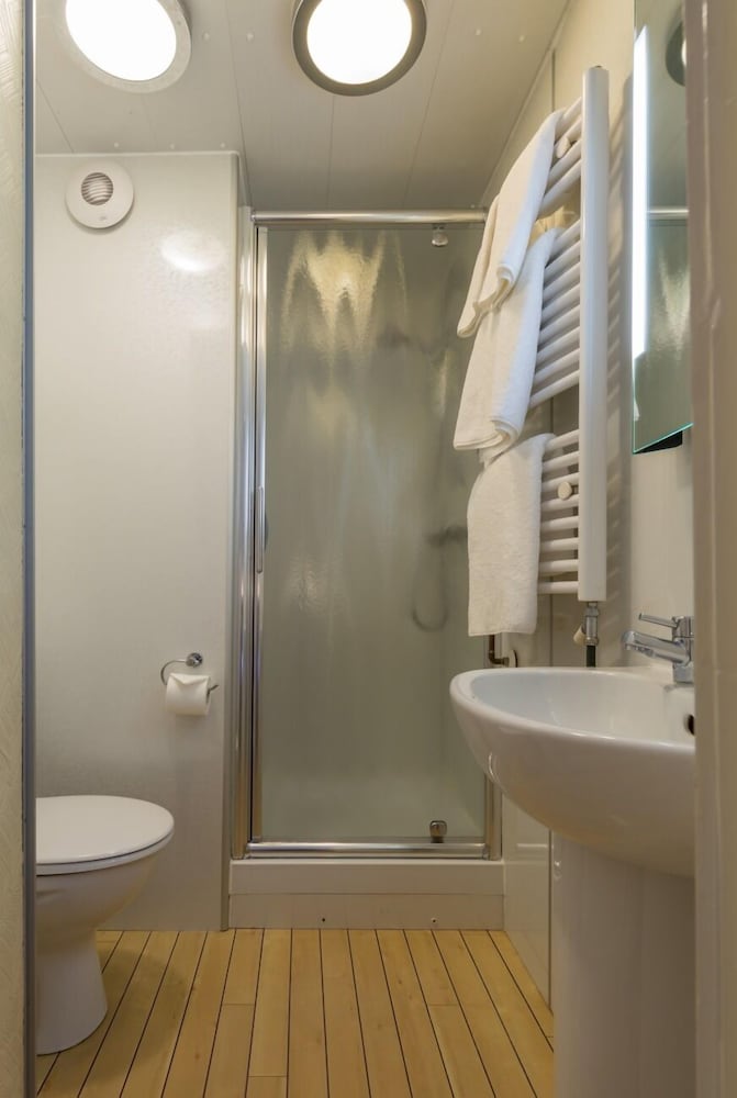 غرفة قياسية بسرير مزدوج، The Gables Guest House 3/3