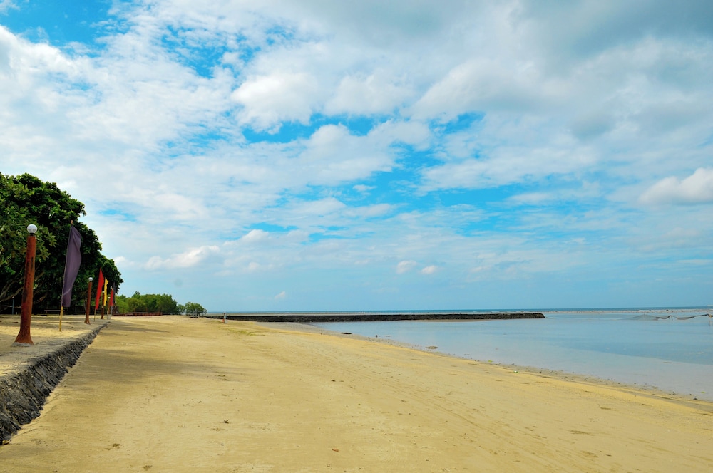Matabungkay Beach Resort Hotel 57/65