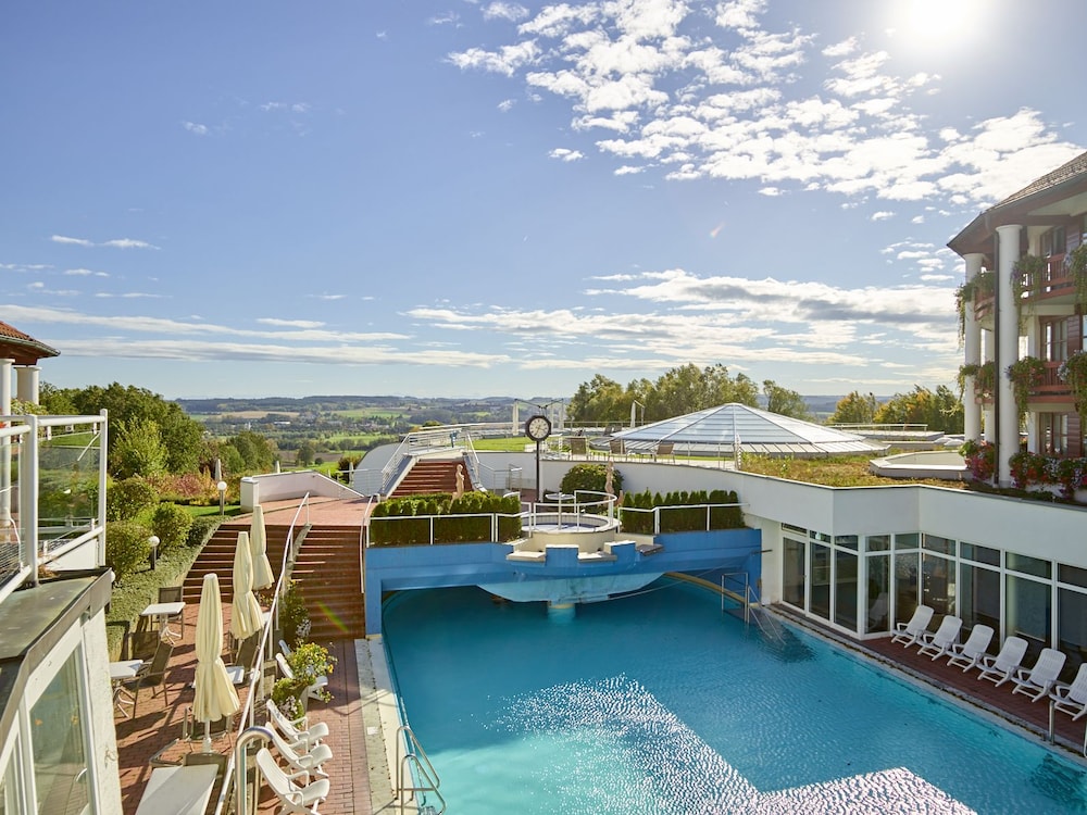 QUELLNESS UND GOLFHOTEL FURSTENHOF 33/36