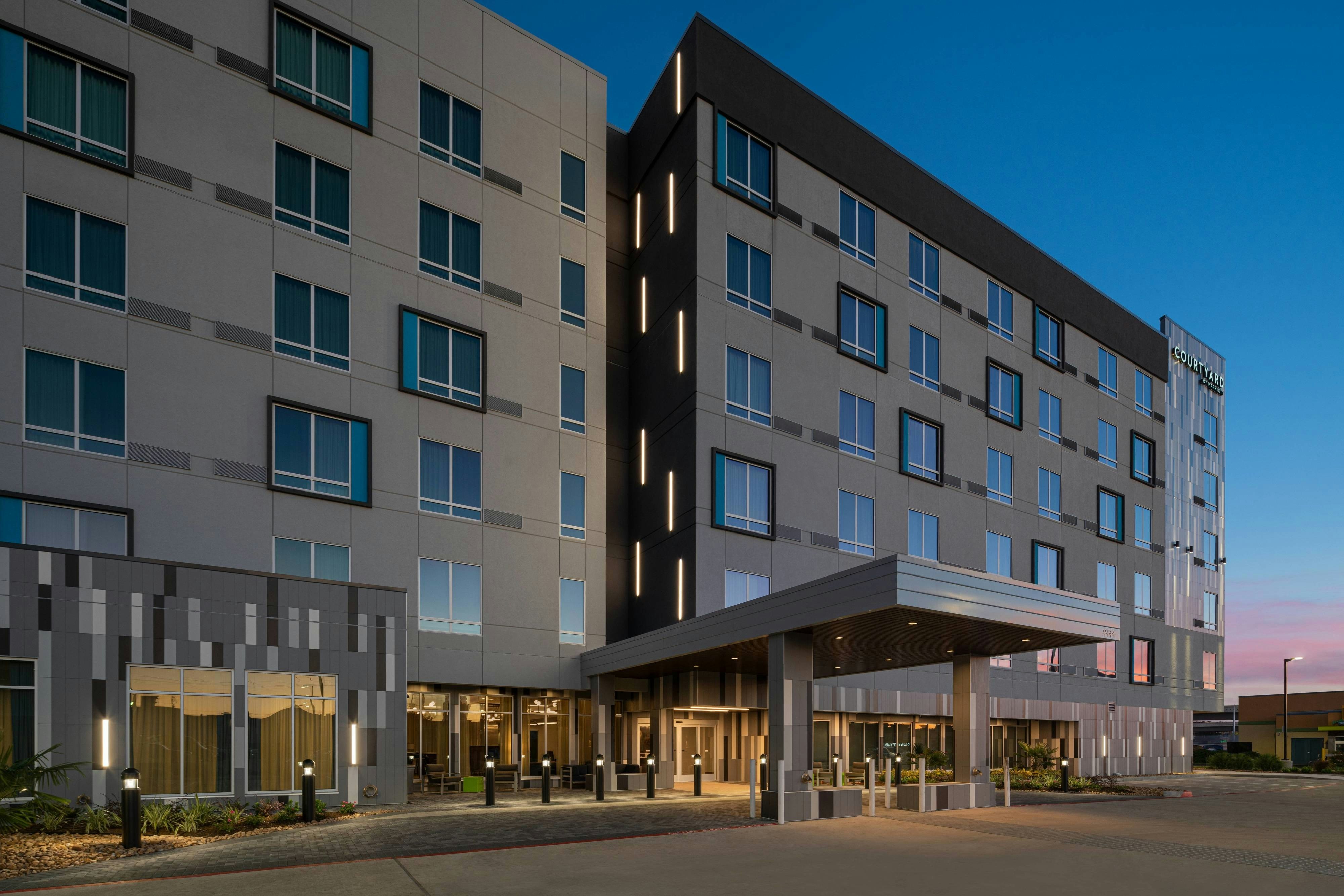 Courtyard by Marriott Houston I-10 West/Memorial 42/42