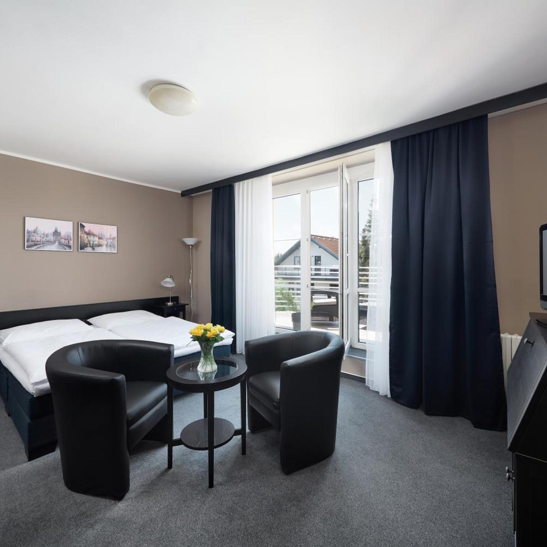 Tulipan Pruhonice Hotel 13/42