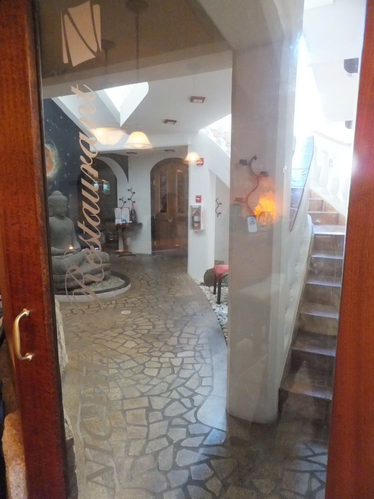 Acacia Boutique Hotel 48/75