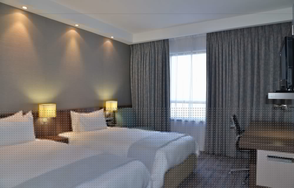 HOLIDAY INN EXPRESS DURBAN - UMHLANGA 34/83
