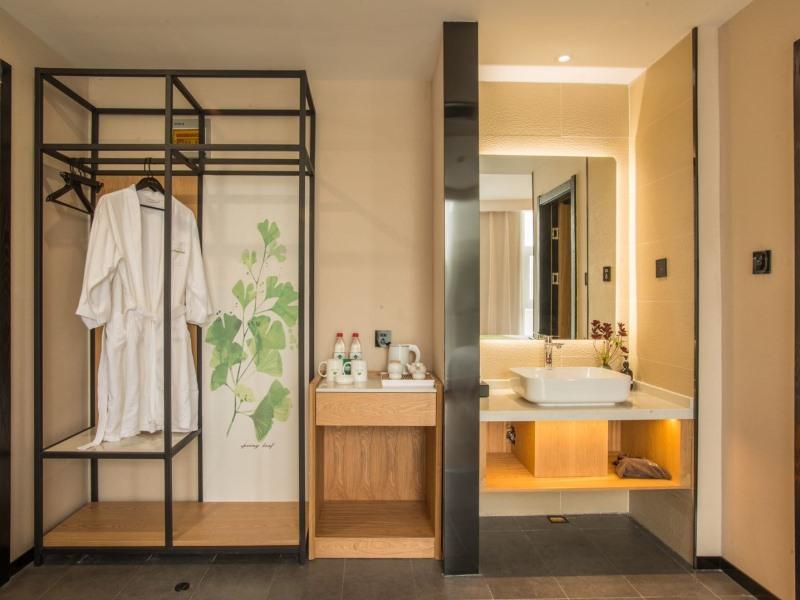 GreenTree Inn Nantong Railway Station Express Hotel 20/20