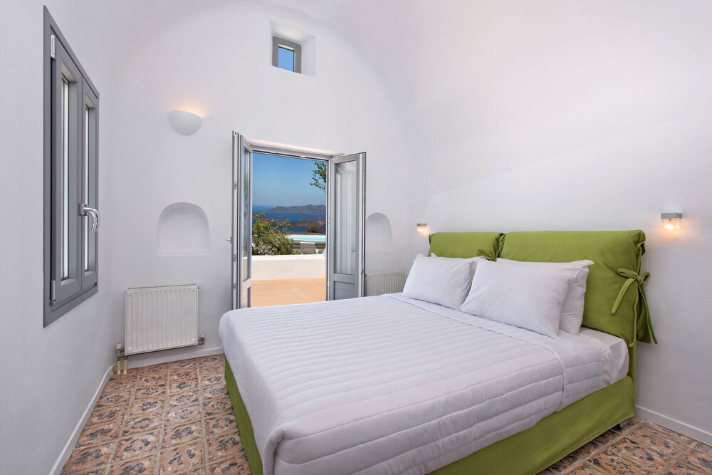 2 BEDROOMS, VILLA, SEA VIEW, PRIVATE POOL