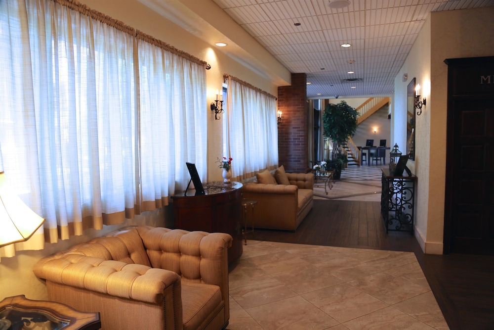 Best Western Plus Fairfield Executive Inn 52/67