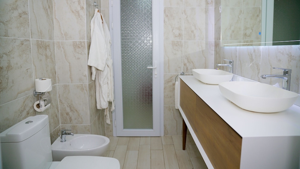 Merina Hotel 41/44