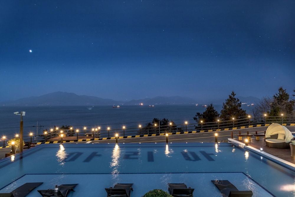 Aria Pension Resort 3/47