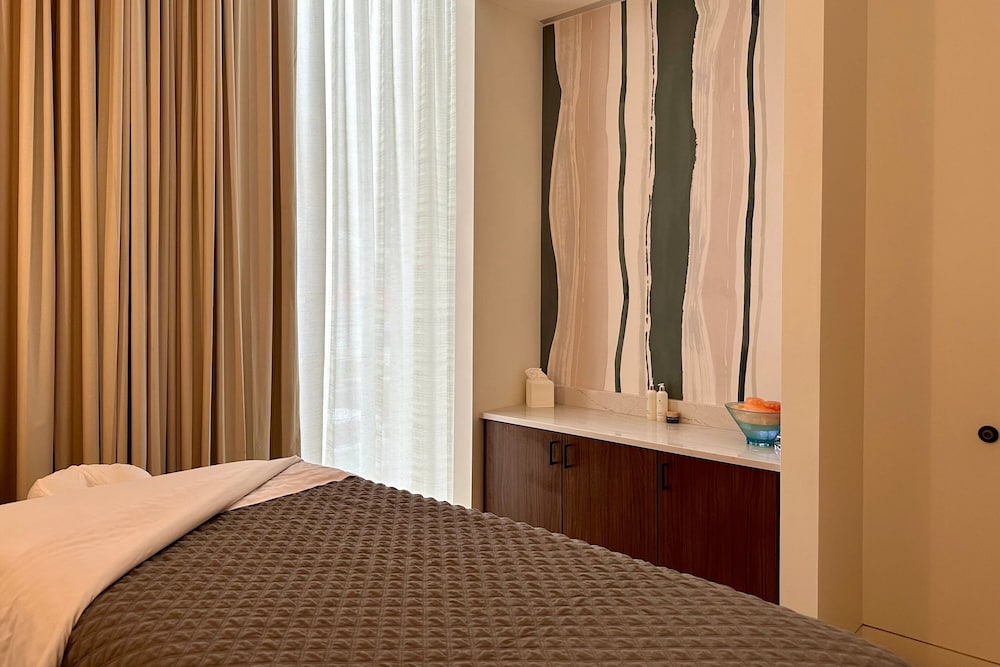 Cascade Hotel, Kansas City, a Tribute Portfolio Hotel 15/50